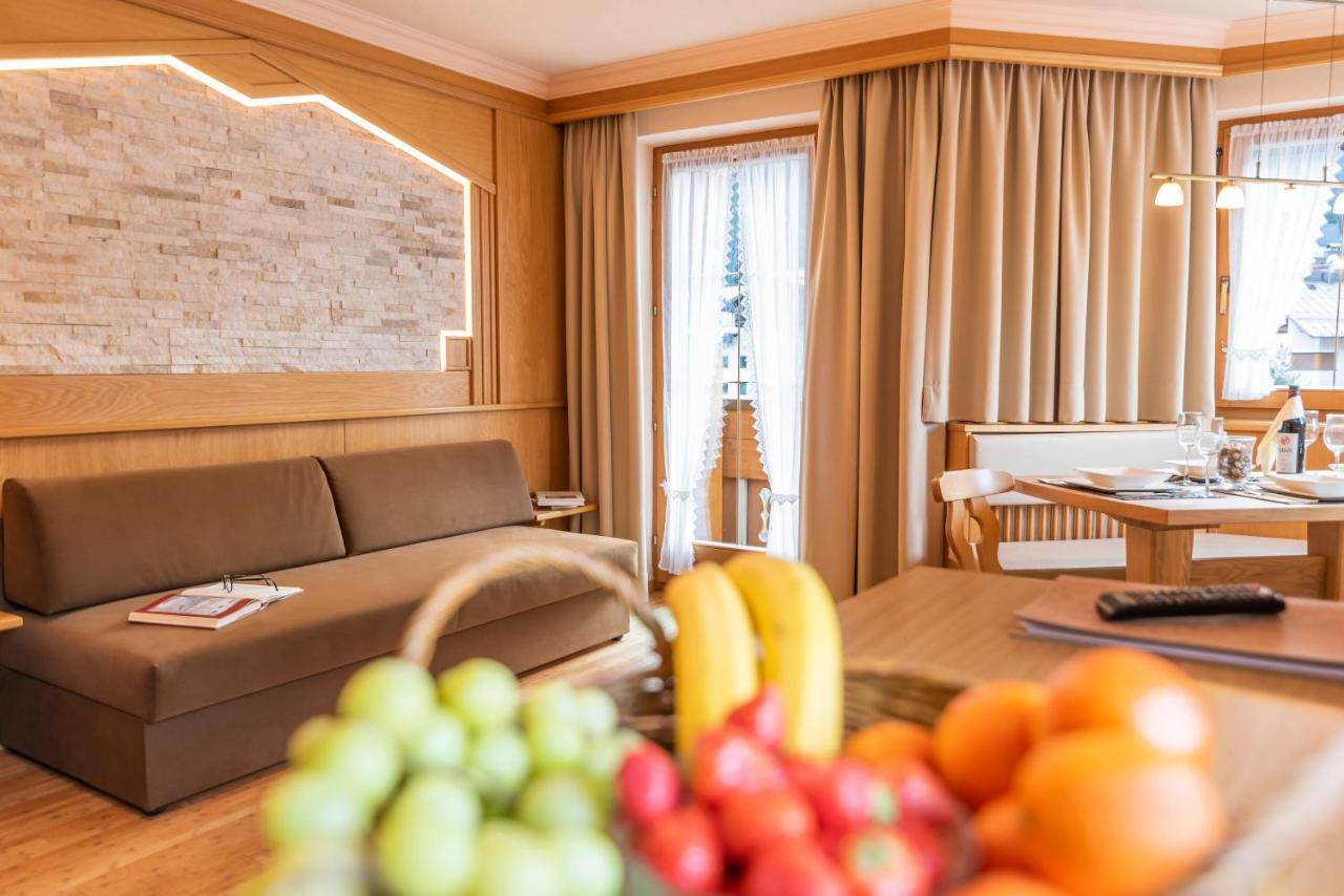 Hotel Garni Apart Tina Ischgl Esterno foto