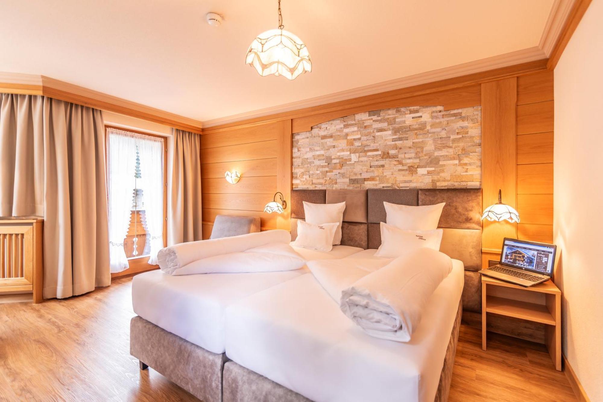 Hotel Garni Apart Tina Ischgl Esterno foto