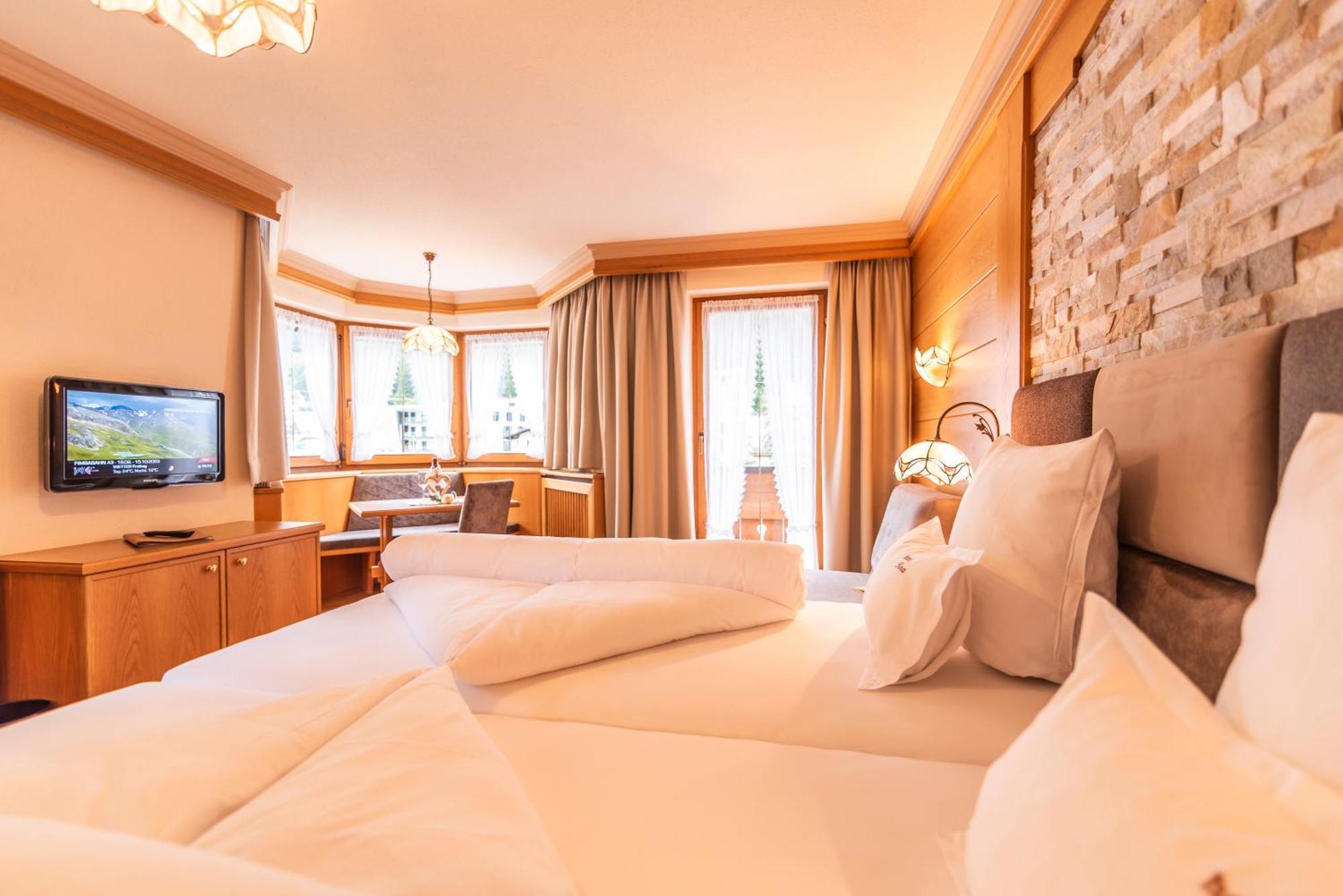 Hotel Garni Apart Tina Ischgl Esterno foto