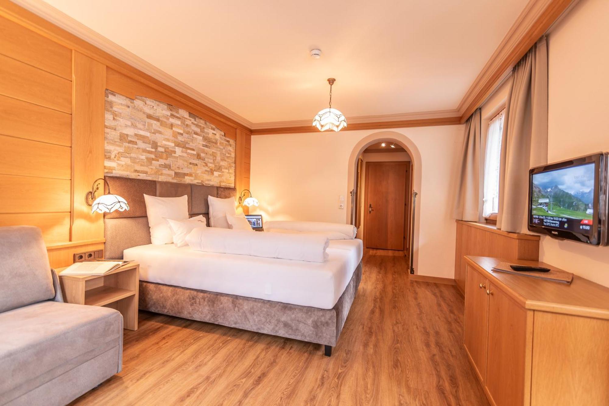 Hotel Garni Apart Tina Ischgl Esterno foto