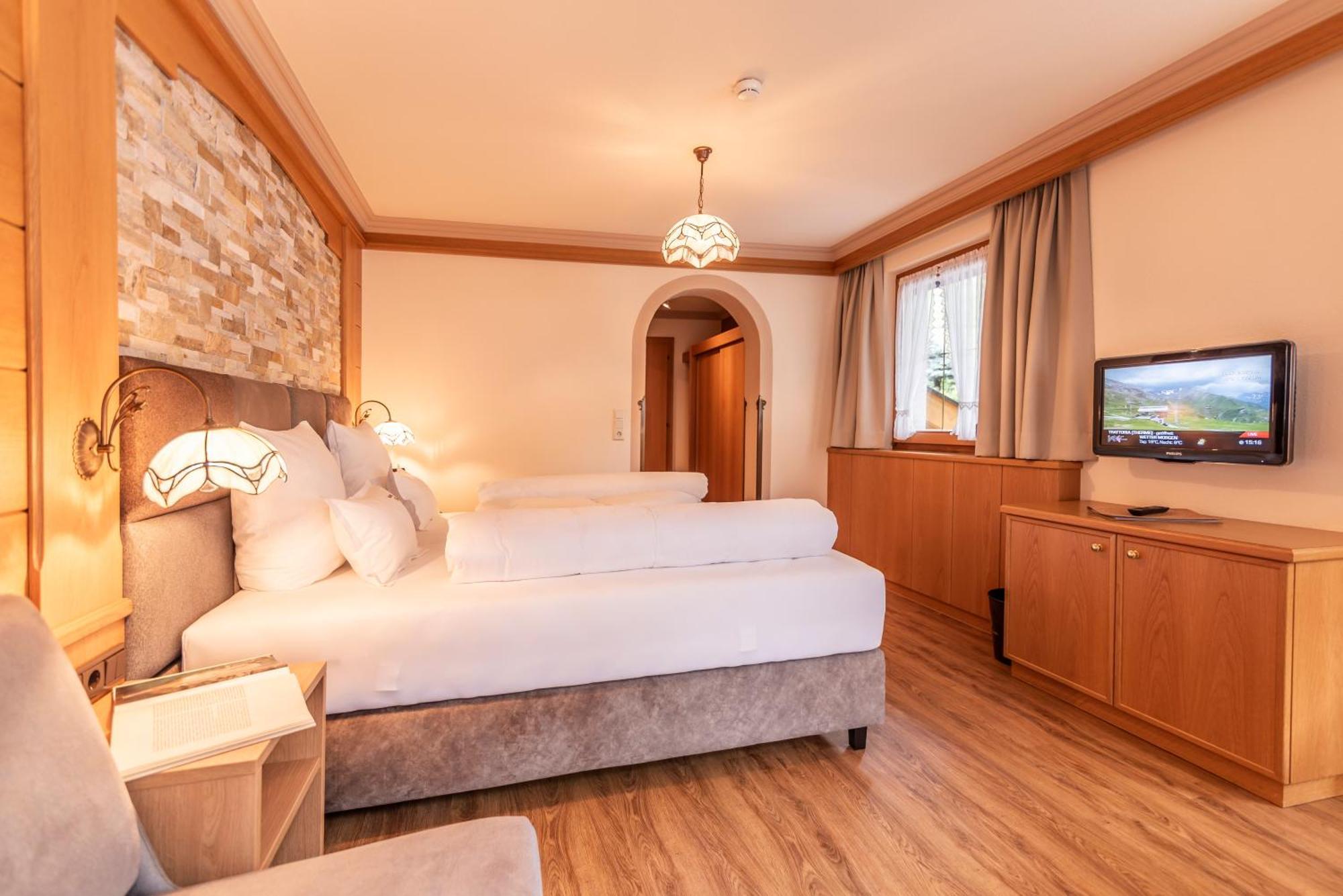 Hotel Garni Apart Tina Ischgl Esterno foto