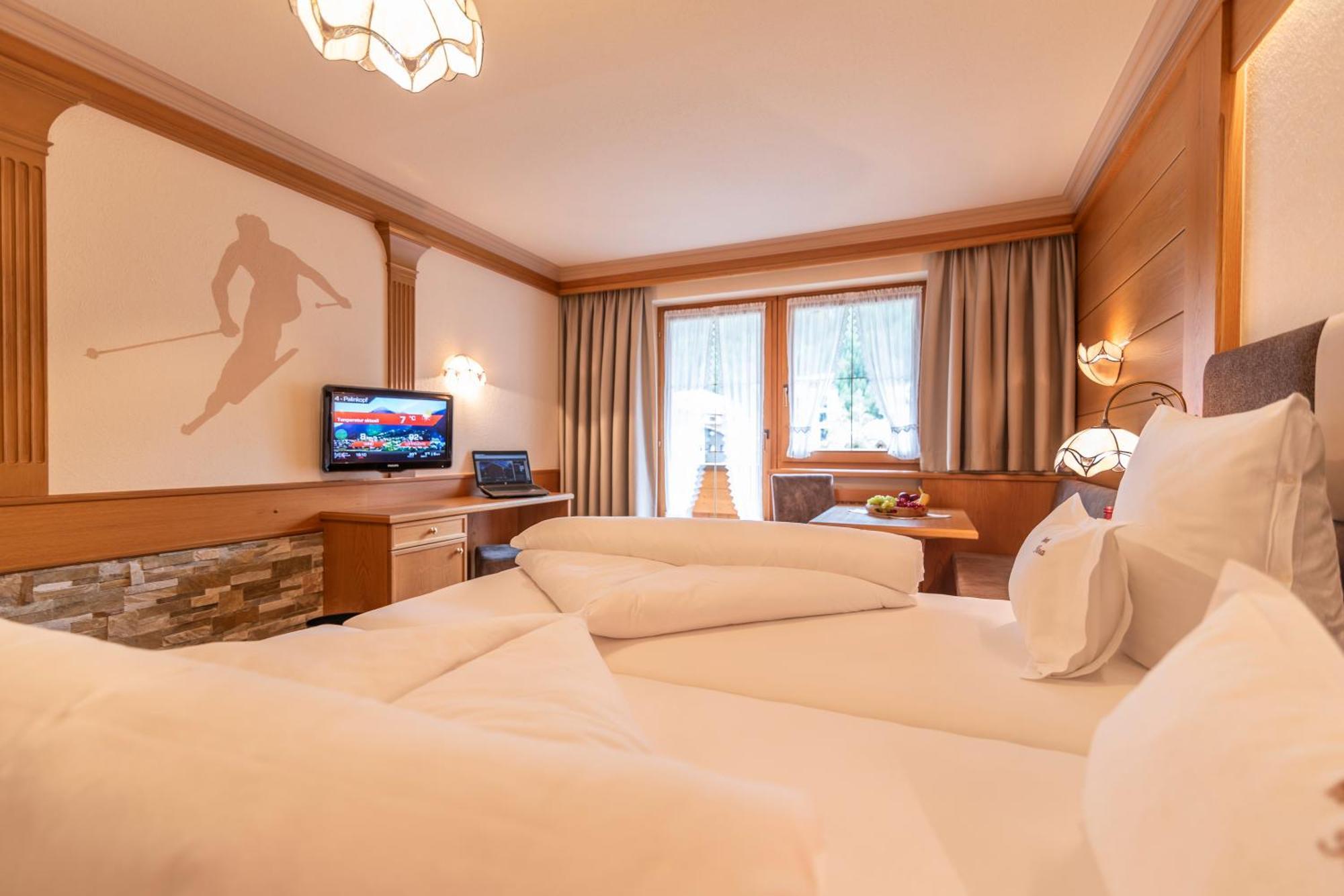 Hotel Garni Apart Tina Ischgl Esterno foto