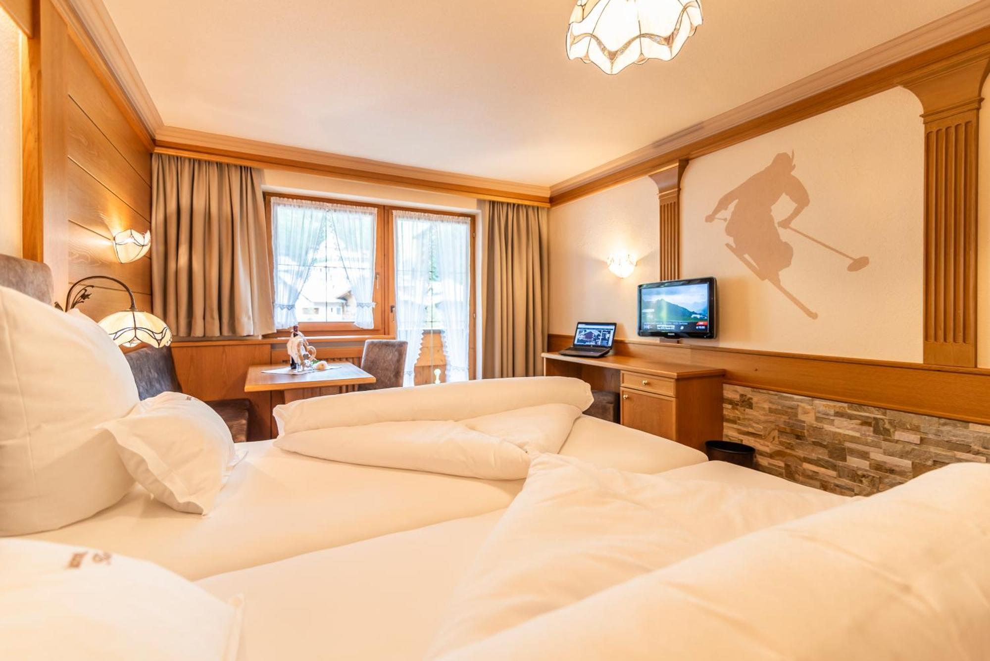 Hotel Garni Apart Tina Ischgl Esterno foto